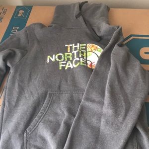 North face men’s small jacket